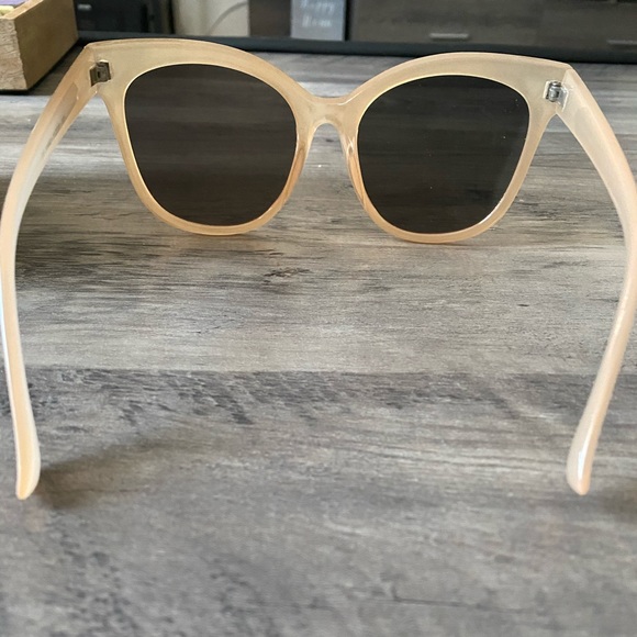 Franco Sarto Reflective Sunglassess - Picture 4 of 4